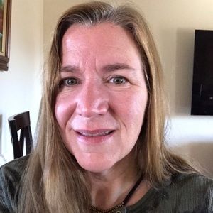 Meet your Posher, Monica